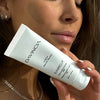 SUNBRELLA™ Tinted Mineral Sunscreen SPF 30 image 3